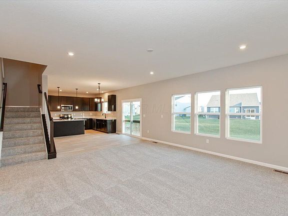 5th image of 337 Prairie Dr