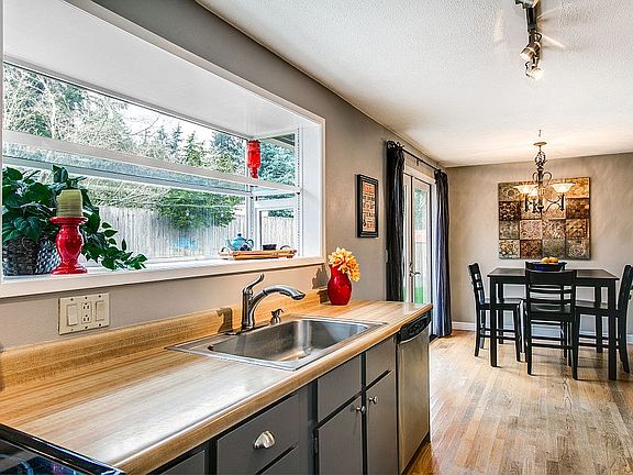 Lovely garden window