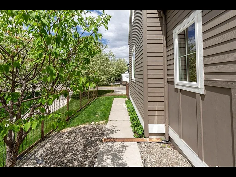 4533 W Babcock St — Photo 25