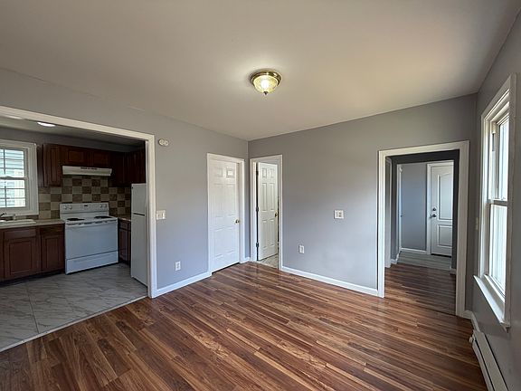 5th image of 149 Rosette St #1A