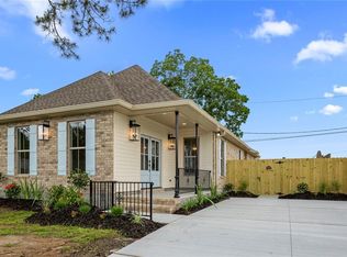 2512 Livaccari St, Violet, LA 70092