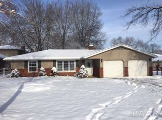 104 Carriage Ct, East Peoria, IL 61611