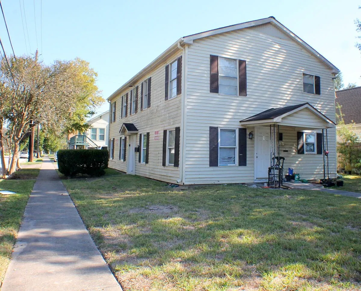 1 bed, 1.0 bath, 2632 sqft, $975 — Photo 1