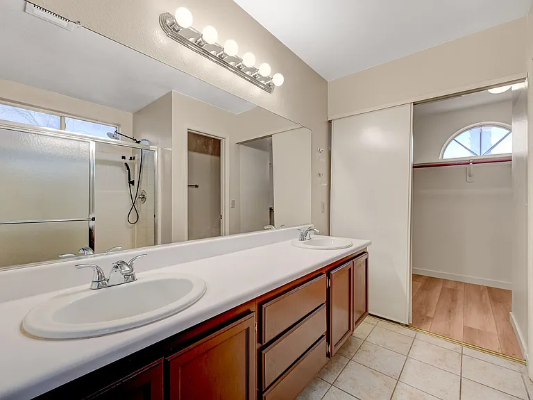 2092 Crowley Way — Photo 8
