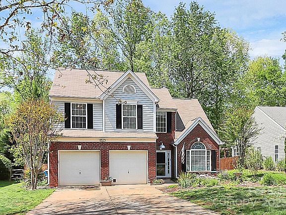 2nd image of 1432 Deer Forest Dr