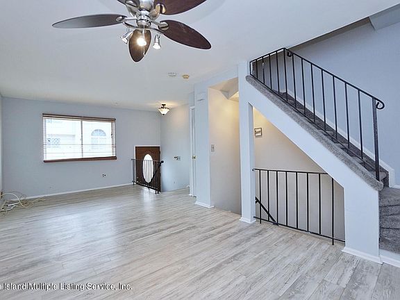 5th image of 24 Duane Ct