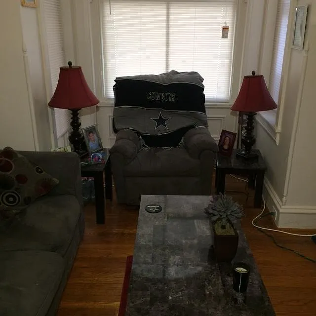 1 bed, 400 sqft, $1,025 — Photo 3