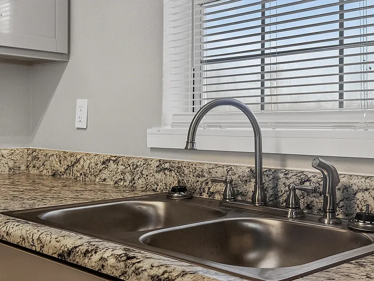 510 Barrow Ave — Photo 23