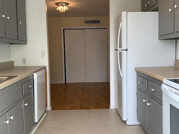 4th image of 175 Sheridan Ave