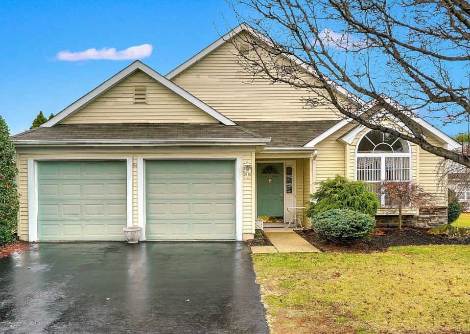 1st image of 23 Ivy Hill Rd