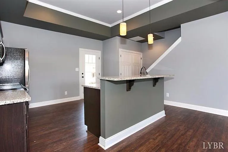 114 Capital St — Photo 3