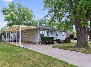 613 Keokuk Ct, Iowa City, IA 52240