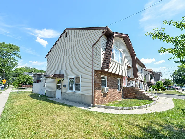 1 Leliarts Ln — Photo 14