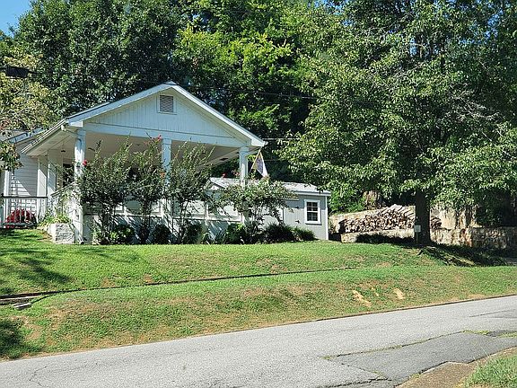 Carport on Brown Street