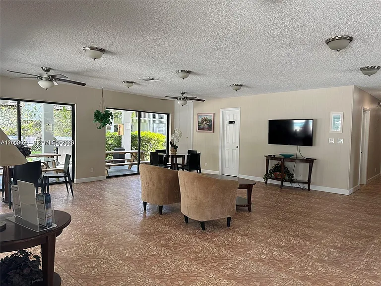 3105 Oakland Shores Dr #J205 — Photo 5