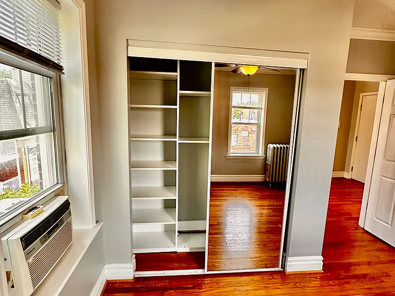 West Pine Apartments — Photo 21