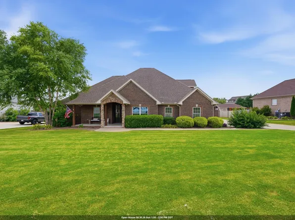 109 Inglewood Dr, Tuscumbia, AL 35674