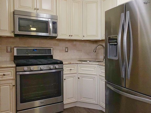 2nd image of 296 Darlington Ave #1