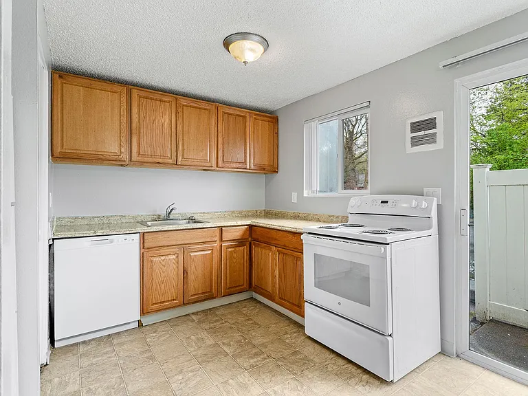 Cedar Mill Apartments — Photo 31