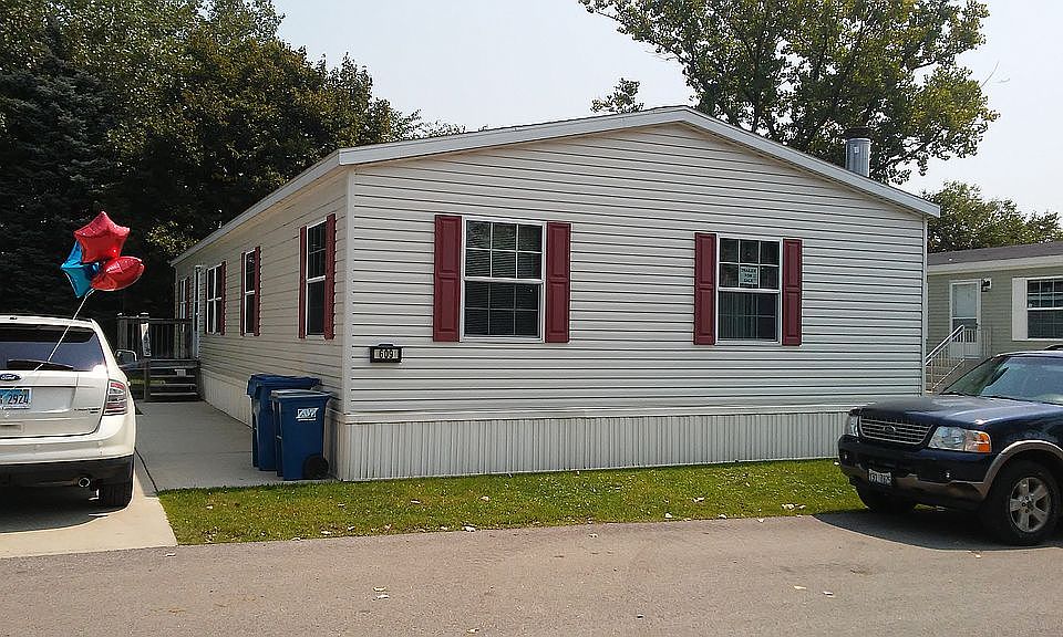 1st image of 609 Rich Ln