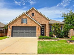 2724 Stadium View Dr, Fort Worth, TX 76118
