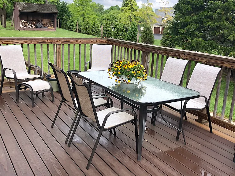 Deck, very spacious