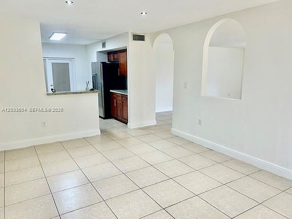 3rd image of 1095 SW 135th Pl