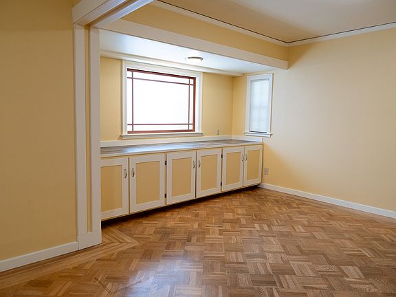 Front Living Area