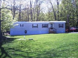 1181B Avoy Rd, Lakeville, PA 18438