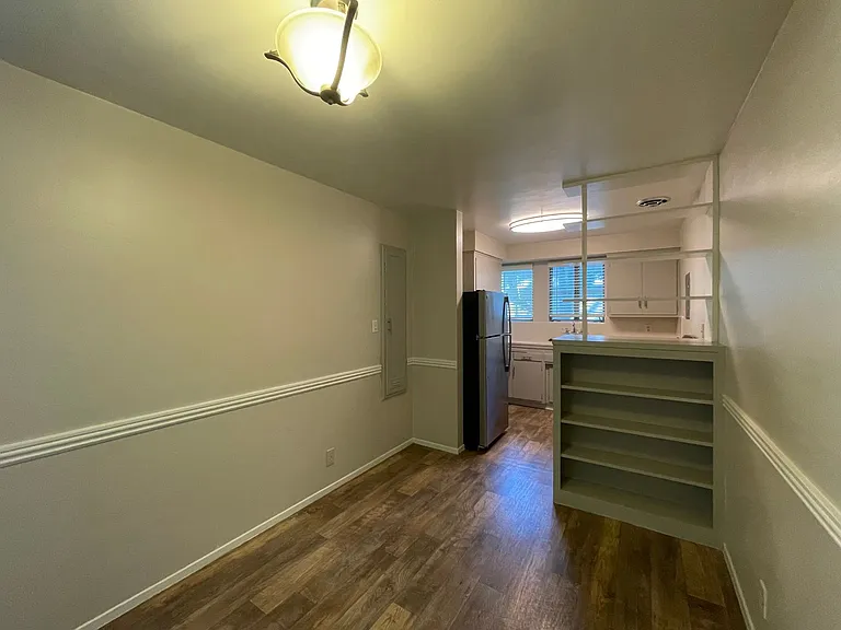 5488 Carlson Dr #&-5492 — Photo 4