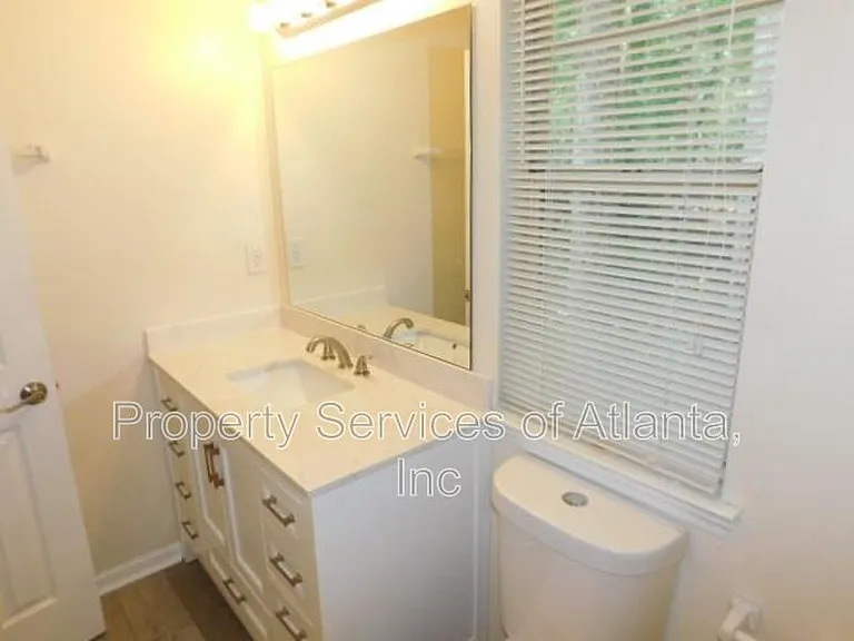 11215 Abbotts Station Dr — Photo 20