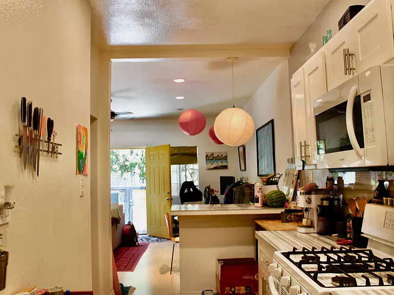219 Columbia Pl #219 — Photo 11