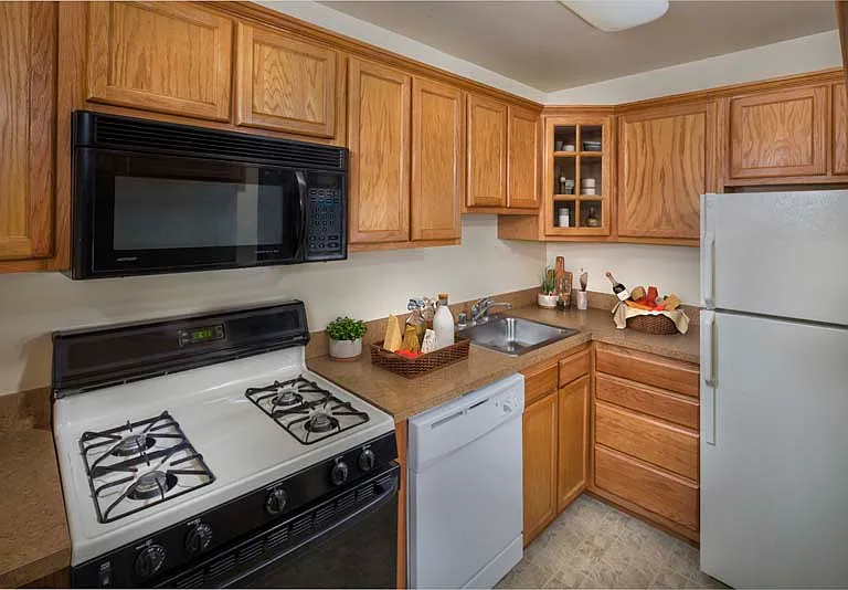 Londonderry Apartments — Photo 4
