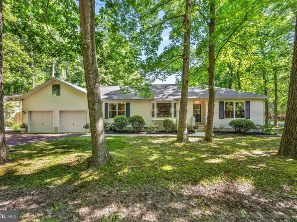 2 Mates Ct, Ocean Pines, MD 21811