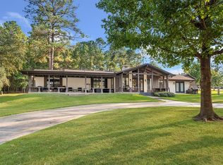 556 Longleaf Dr W, Brookeland, TX 75931