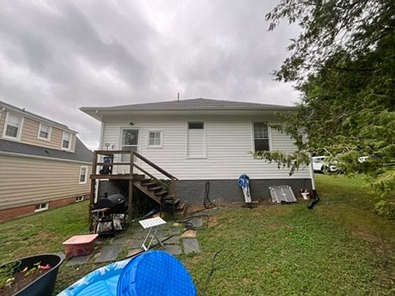 3rd image of 521 E 2nd St