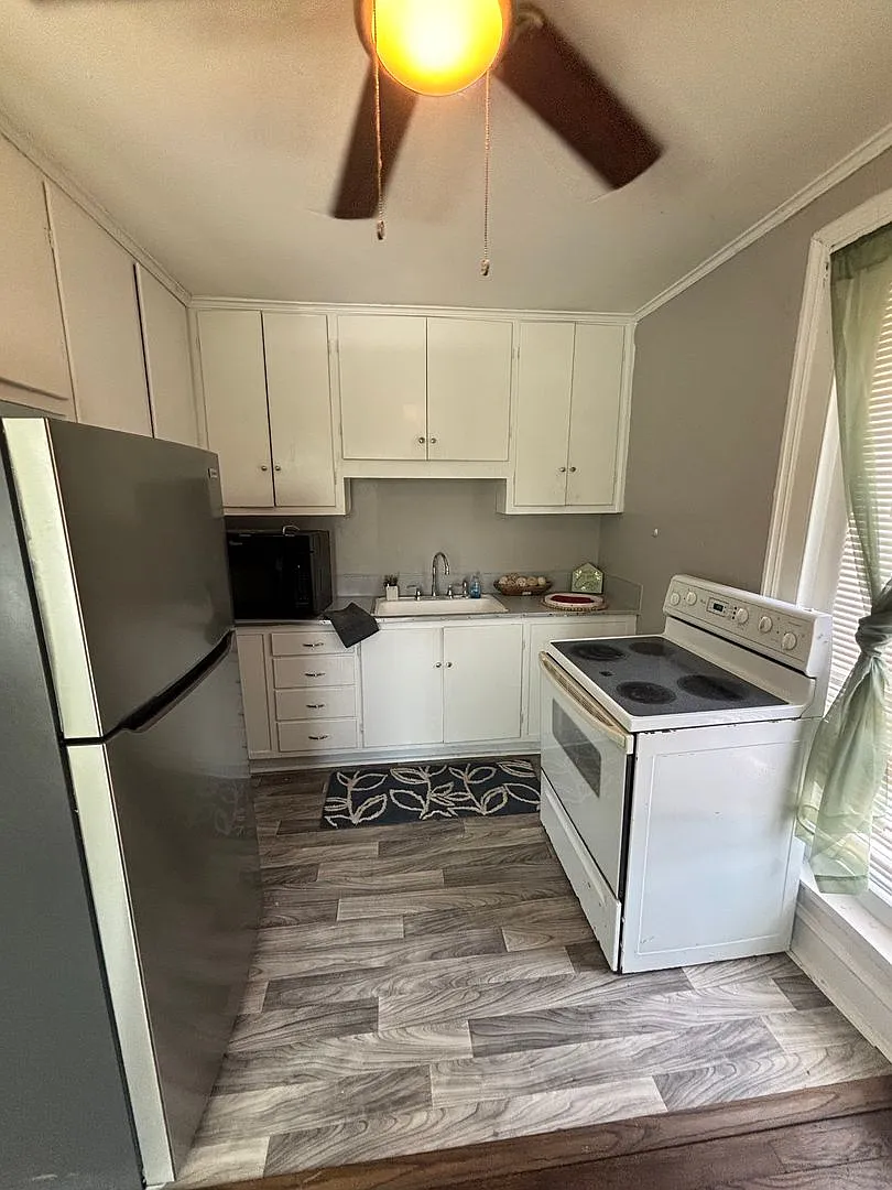1114 S Aspen — Photo 3