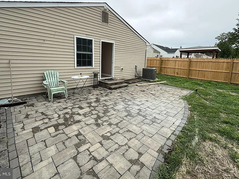 222 Samdin Blvd — Photo 18