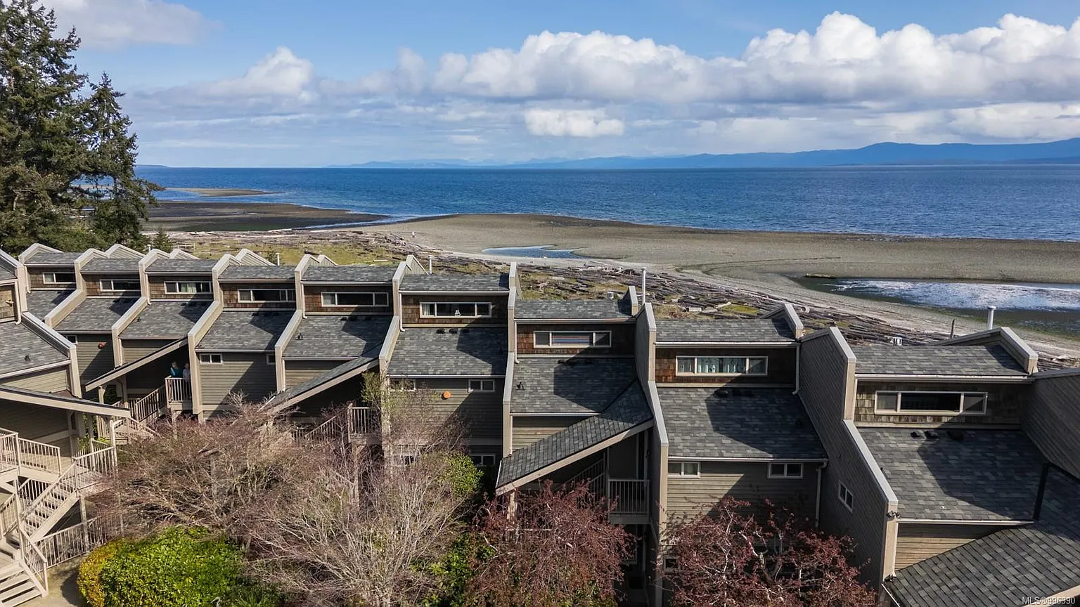 3295 Island Hwy W #220 photo 1