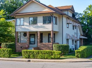 823 W 7th St, Mishawaka, IN 46544
