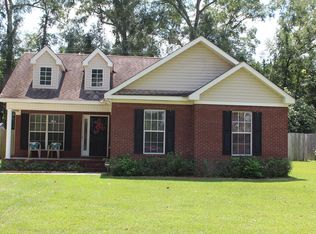 206 Caravan Ln, Dothan, AL 36303