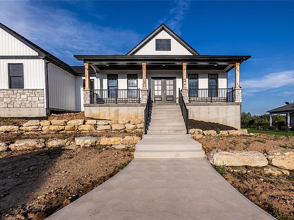 4th image of 1400 Cortez Dr