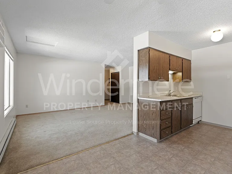 1611 W. 6th Ave — Photo 15
