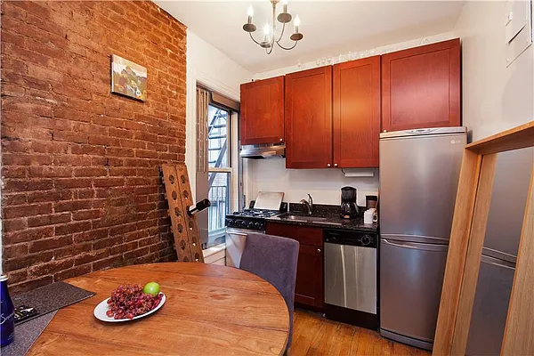 Rented by Compass | media 11