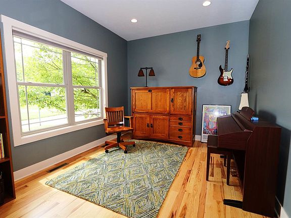 5th image of 50869 Hawthorne Meadow Dr