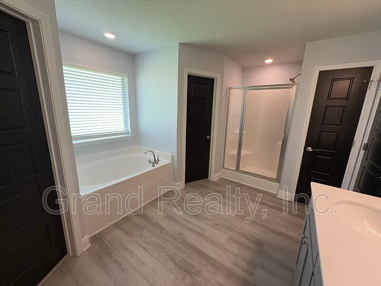 6264 Pineapple Dr — Photo 16