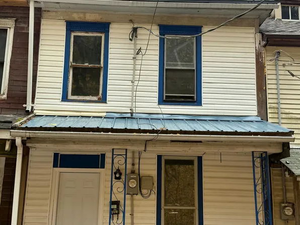 303 S Rock St, Shamokin, PA 17872