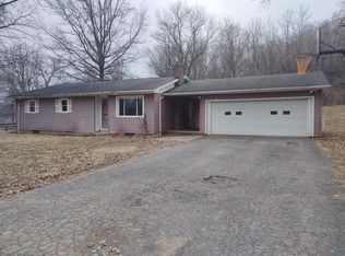 2657 Crooked Run Rd NW, New Philadelphia, OH 44663