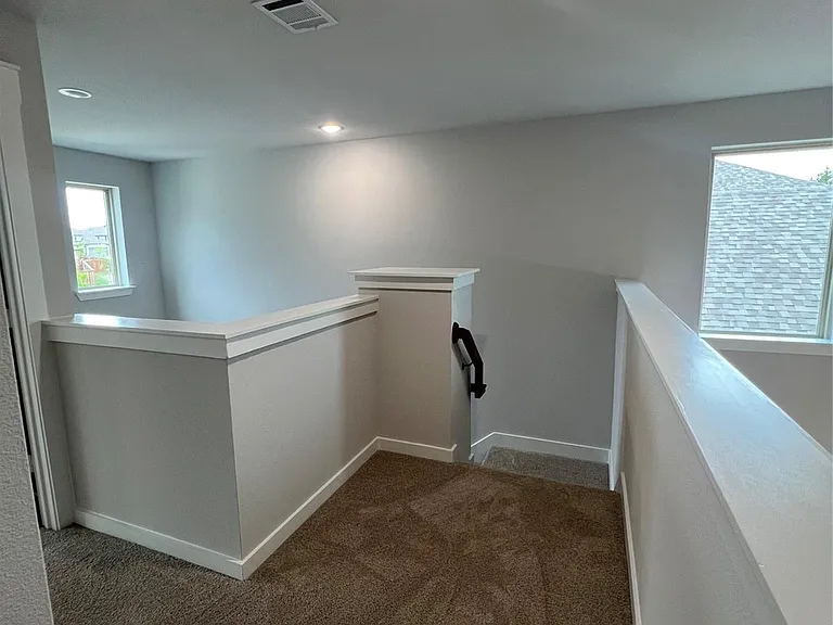 2907 Doggett Dr — Photo 14