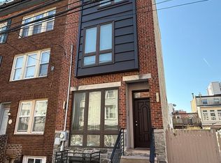 1808 Bainbridge St, Philadelphia, PA 19146